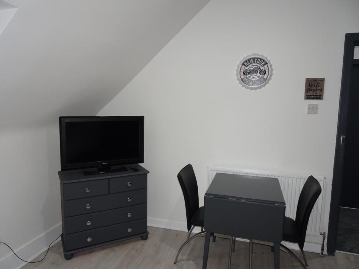 פטרהד Aspen Guest House מראה חיצוני תמונה