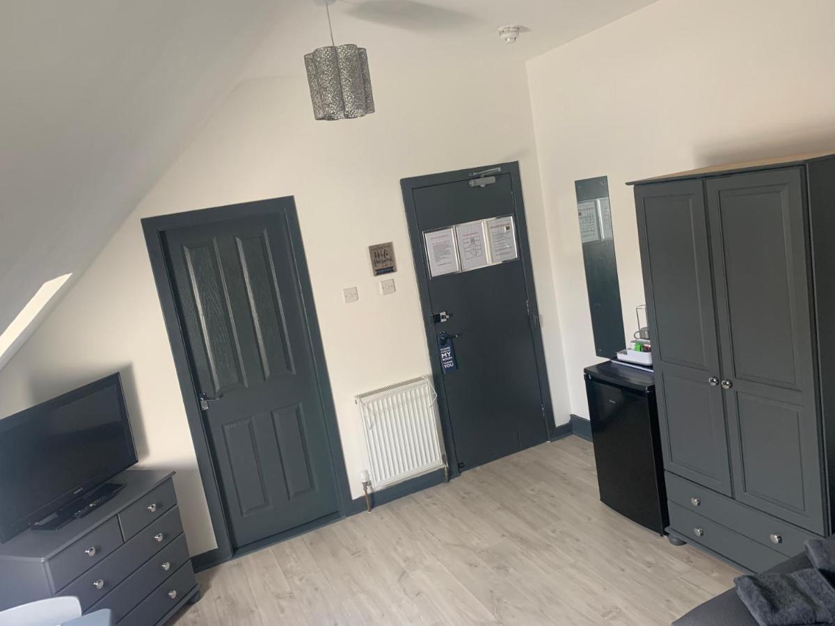 פטרהד Aspen Guest House מראה חיצוני תמונה