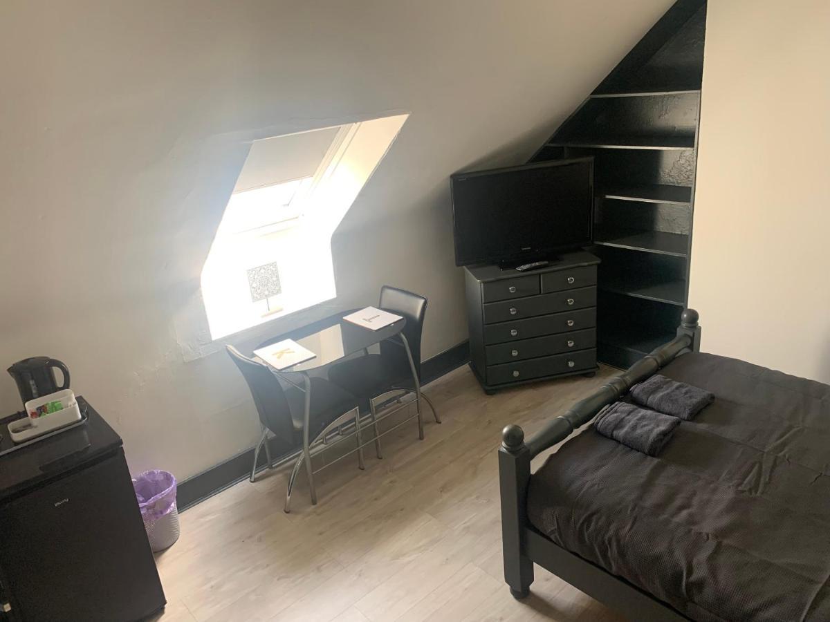 פטרהד Aspen Guest House מראה חיצוני תמונה